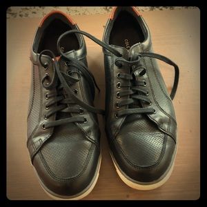 Black Cole Haan shoes. Size 10.5